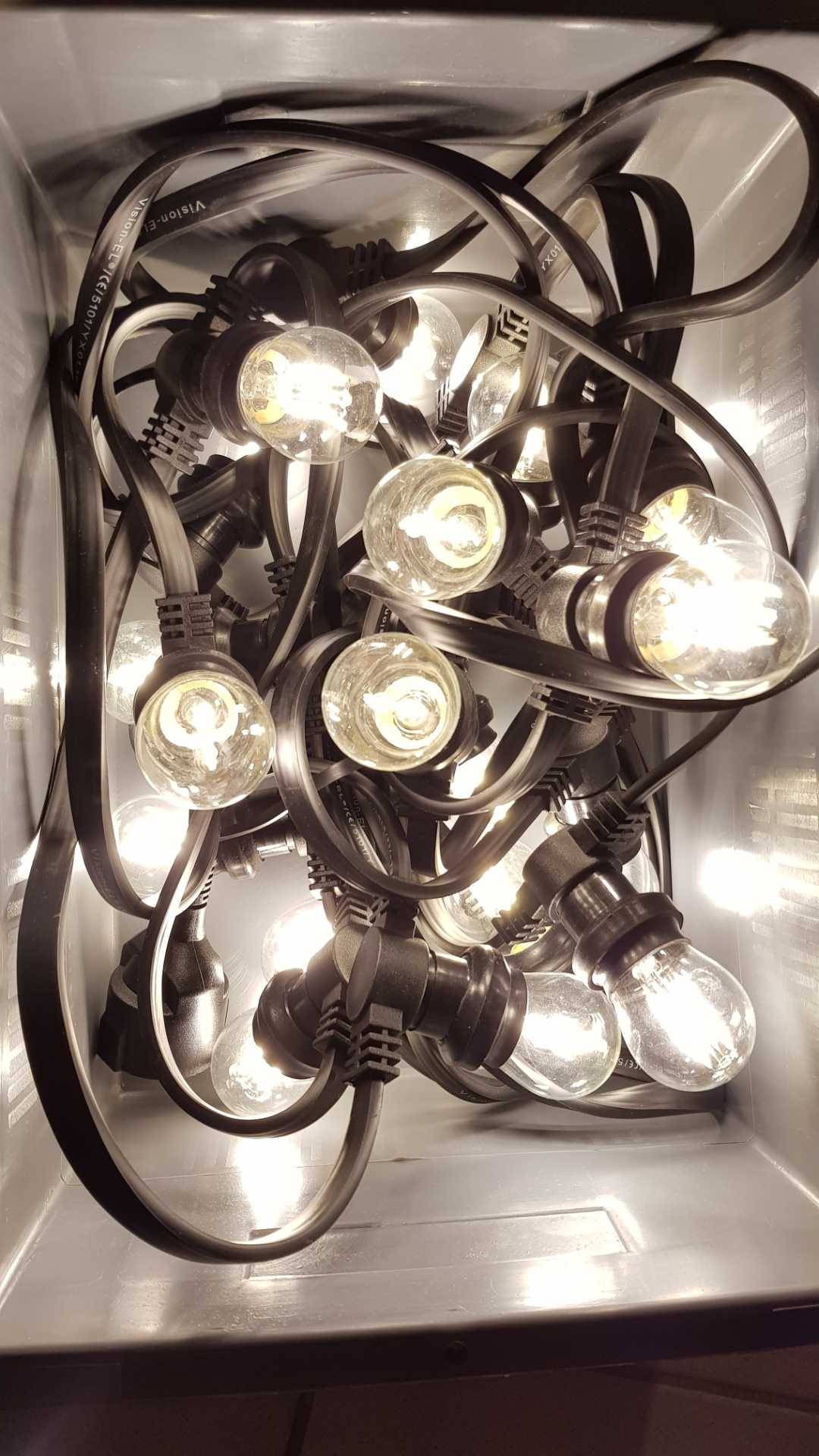 Location de guirlandes lumineuses pour mariage 2026 Roanne 42 Loire