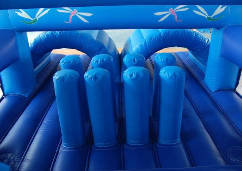 location structures gonflables à roanne (42)